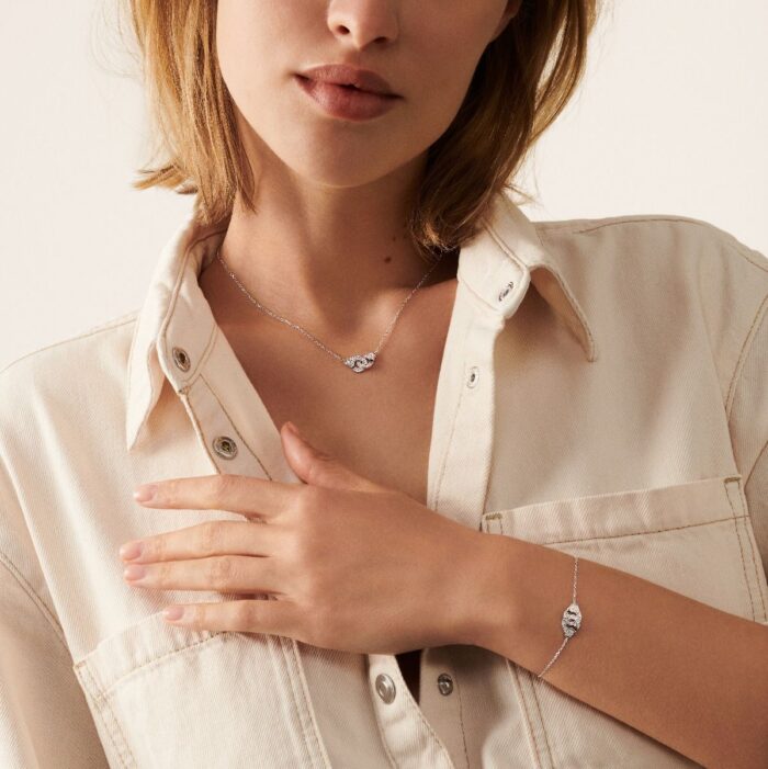 Collier Dinh Van Menottes sur Chaîne XS Diamants Or Blanc
