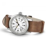 Montre Hamilton Khaki Field Mechanical Cadran Blanc Bracelet Cuir Brun