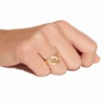 Bague Dinh Van Menottes Moyen Modèle Or Jaune et Diamants