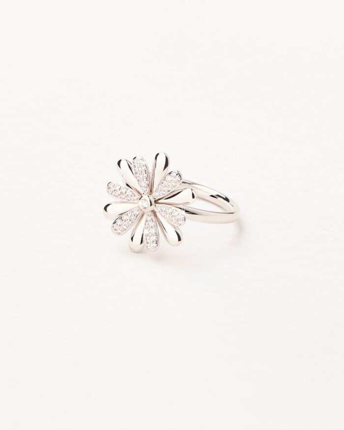 Bague Poiray Flower Diamants Or Blanc