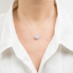 Collier Morganne Bello Friandise Coussin Agate Bleue Dentelle Or Blanc