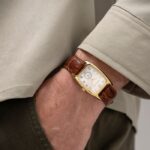 Montre Hamilton American Classic Boulton Quartz Indiana Jones Cadran Blanc Bracelet Cuir