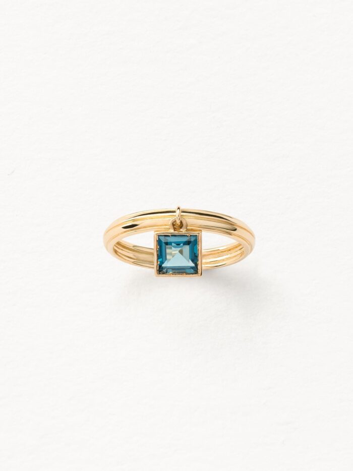 Bague Poiray Lolita Topaze Blue London Or Jaune