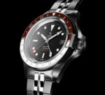 Montre Yema Superman GMT Auto Rouge Cadran Noir Bracelet Acier 41MM