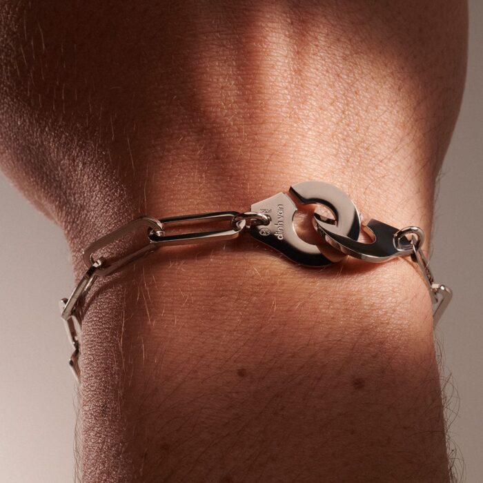 Bracelet Dinh Van Menottes sur Chaîne Très Grand Modèle Platine