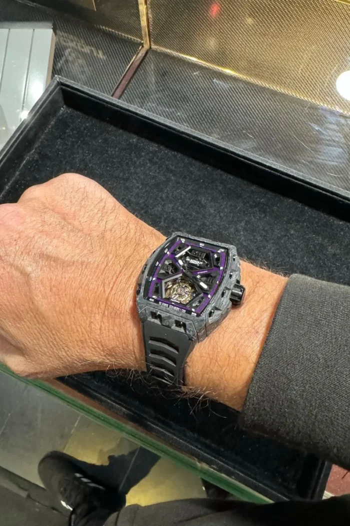 Montre Blackout Concept XP1 Tourbillon LT UltraViolet