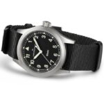 Montre Hamilton Khaki Field Quartz Cadran Noir Bracelet Textile