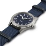 Montre Hamilton Khaki Field Quartz Cadran Bleu Bracelet Textile