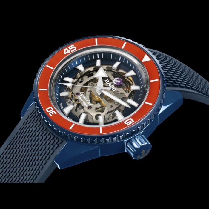 Montre Rado Captain Cook Auto High Tech Ceramic Skeleton Cadran Bleu Bracelet Caoutchouc 43MM