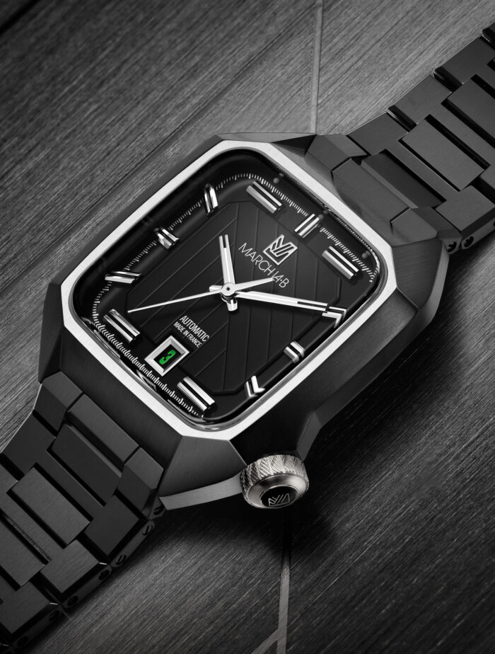 Montre MARCH LA.B AM2 Auto Ultimate Cadran Noir Bracelet Acier 39MM