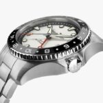 Montre Hamilton Khaki Navy Scuba Auto GMT Cadran Argenté Bracelet Acier 43MM
