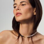 Collier Dinh Van Menottes Moyen Modèle Perles et Hématites Or Jaune