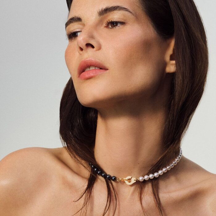 Collier Dinh Van Menottes Moyen Modèle Perles et Hématites Or Jaune
