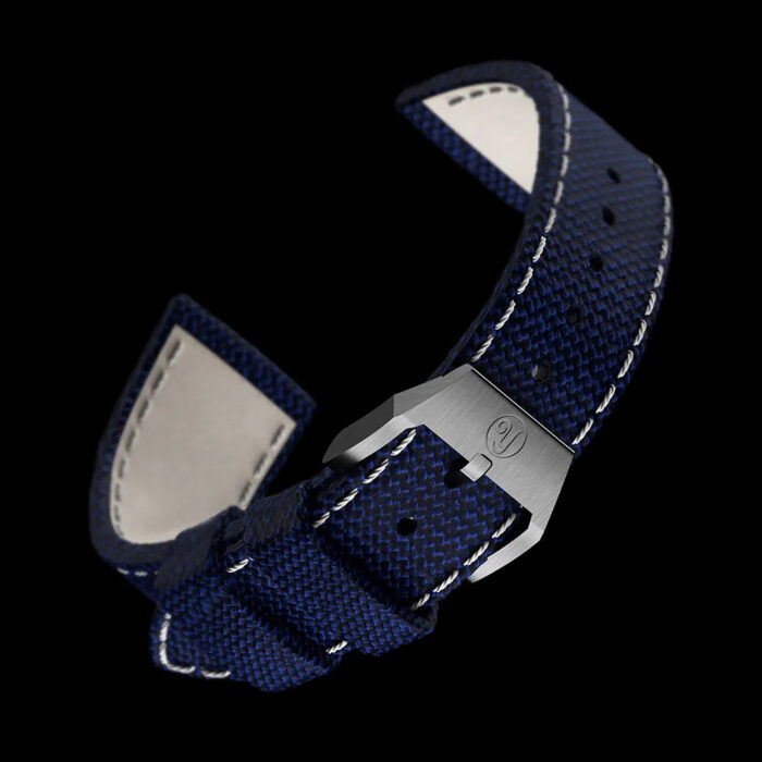Montre Yema Flygraf CPA10 CMM.10 Cadran Bleu Bracelet Textile 40MM