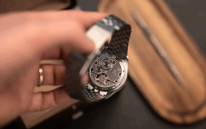 Montre Yema Superman Tourbillon CMM.31 Limited Edition Cadran Noir Bracelet Caoutchouc 43MM Montre Yema Superman Tourbillon CMM.31 Limited Edition Cadran Noir Bracelet Caoutchouc 43MM