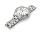 Montre Hamilton Khaki Field Mechanical Power Reserve Cadran Blanc Bracelet Acier 40MM