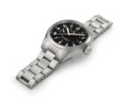 Montre Hamilton Khaki Field Mechanical Power Reserve Cadran Noir Bracelet Acier 40MM