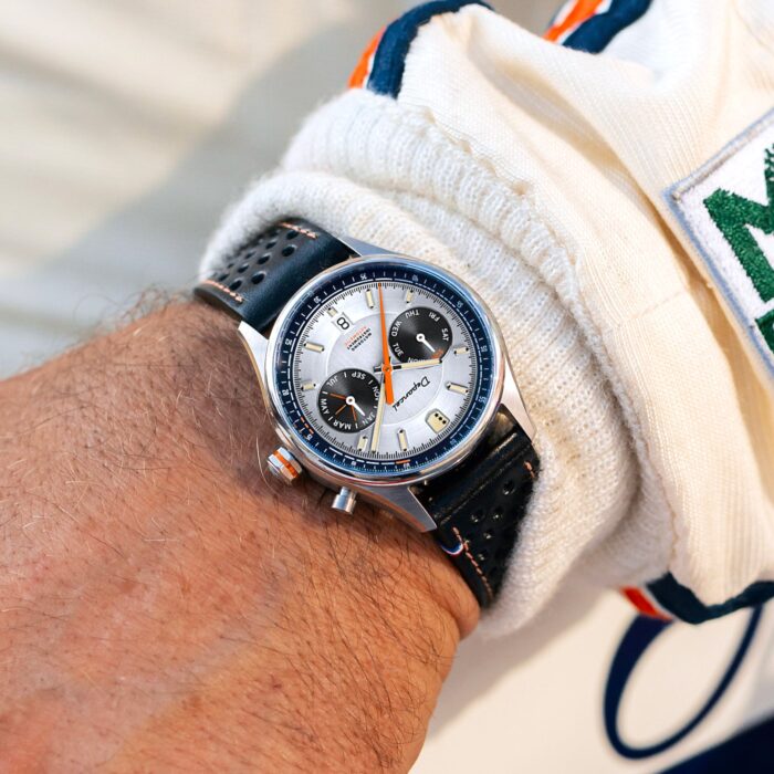 Montre Depancel Autosport Silver Auto Cadran Argenté Bracelet Cuir 39MM Montre Depancel Autosport Silver Auto Cadran Argenté Bracelet Cuir 39MM