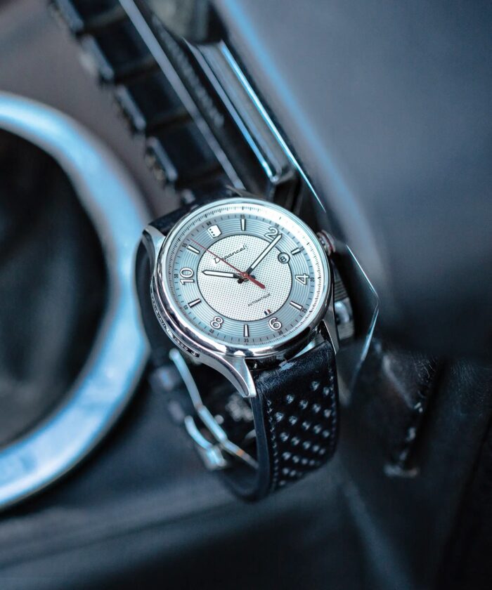 Montre Depancel Allure Élégance 3h Ivory Auto Cadran Argenté Bracelet Cuir 40MM