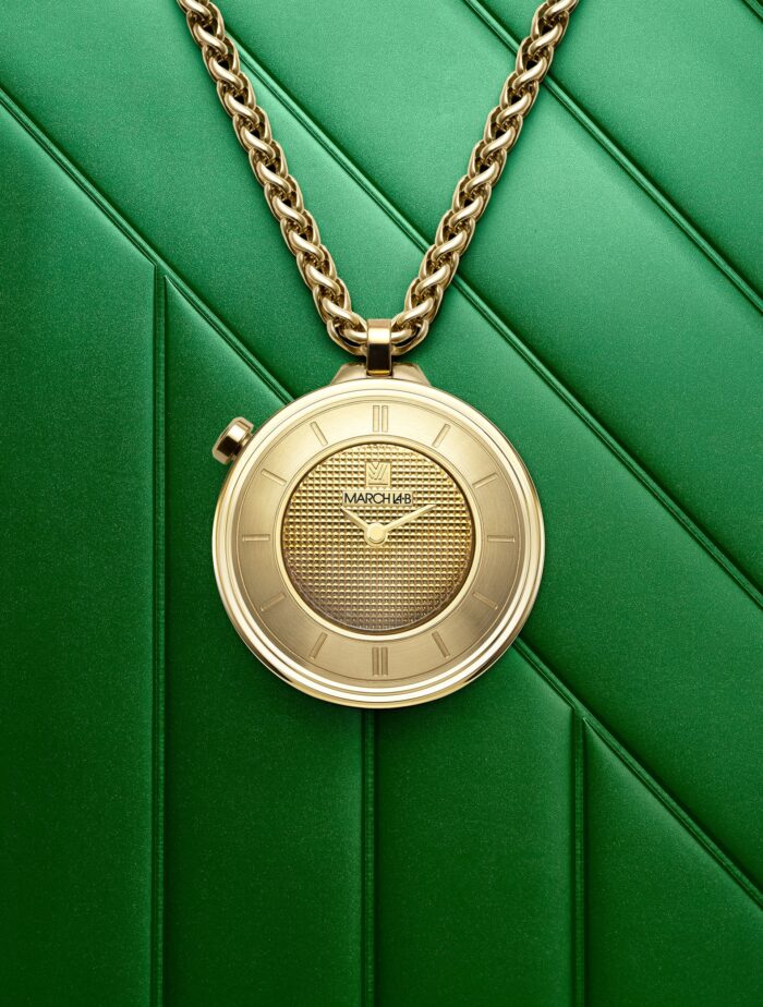 Montre Sautoir MARCH LA.B Lady Volante Gold Quartz Cadran Doré 30MM Montre Sautoir MARCH LA.B Lady Volante Gold Quartz Cadran Doré 30MM